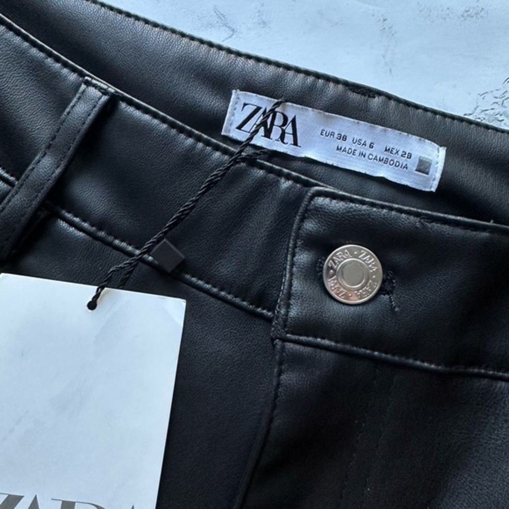 BLOGGERS FAVORITE NWT Zara Faux Leather Mini Flared Pants - Picture 11 of 15
